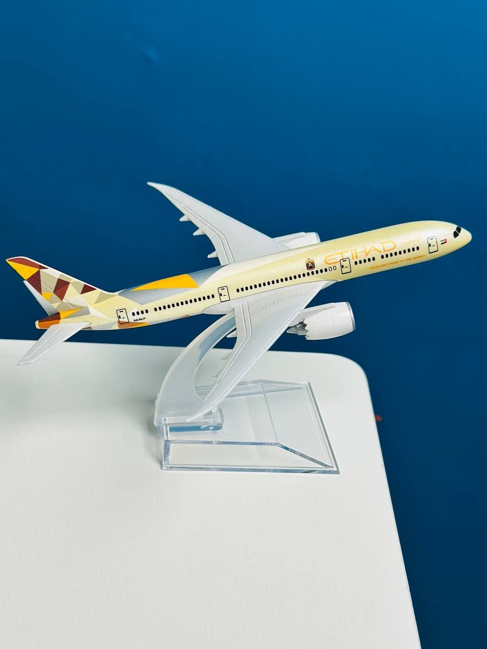 Etihad Airway B787 Metal Aircraft -16cm